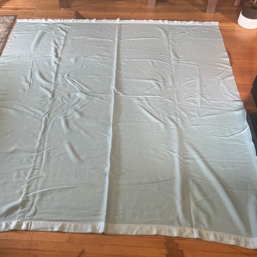 Vintage Baby Blue Blanket 94x84
